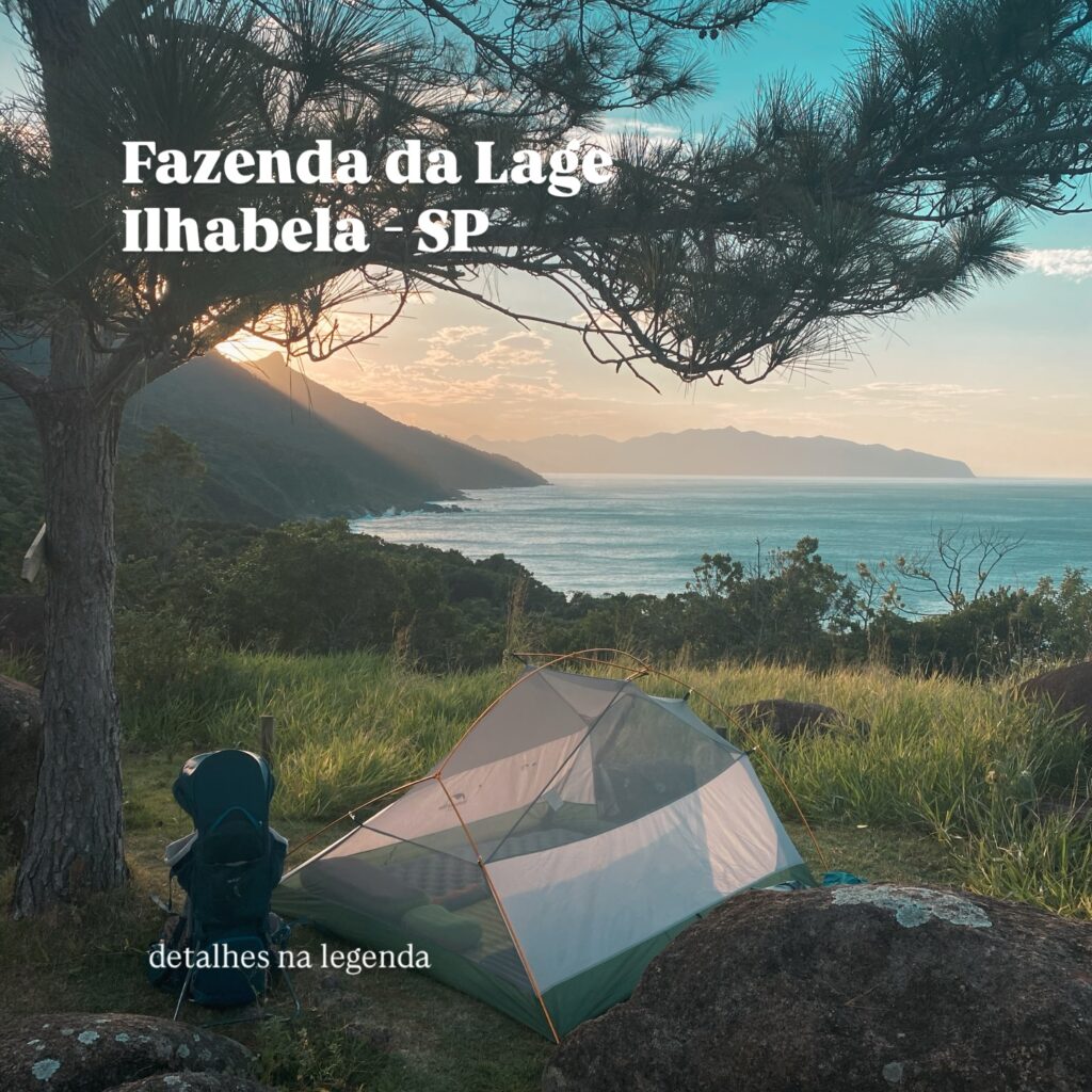 Barraca de acampamento com vista para o mar na trilha da Fazenda da Lage, Ilhabela